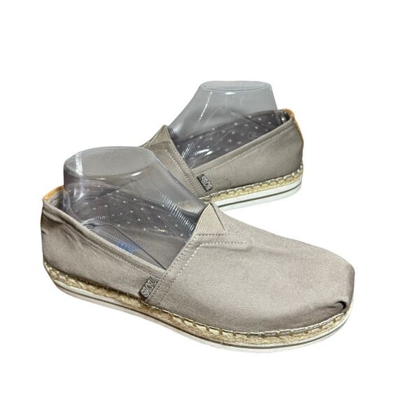 Women’s Skechers platform size 7.5 slip on shoes - Picture 3 of 5